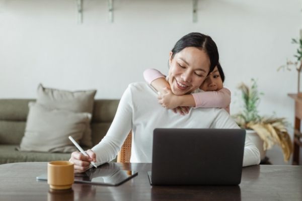 Ergonomic Saddle Chair: Comfort at Work and Home | Sit Healthier