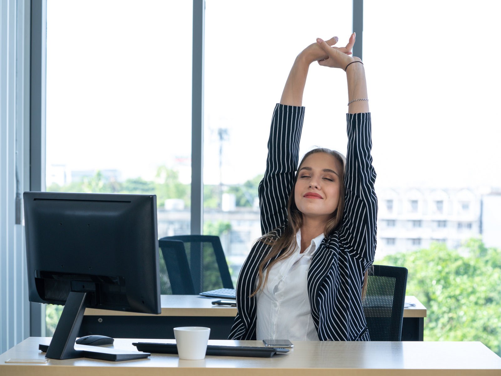 5 Exercises to Do in Your Office That'll Leave You Feeling Fit - Sit Healthier