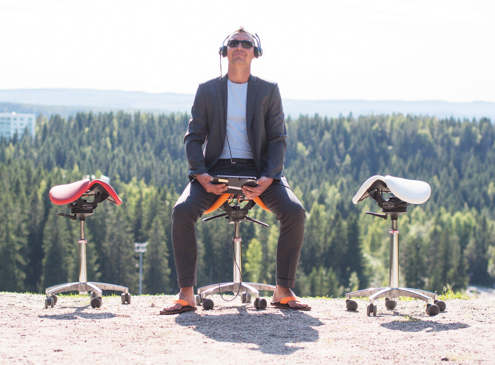 The One Chair To Rule Them All: A Comprehensive Guide To Ergonomic Saddle Chair | Sit Healthier