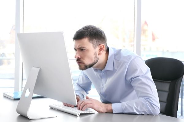 Benefits of Using Ergonomic Saddle Chairs to Boost Productivity in Professionals - Sit Healthier