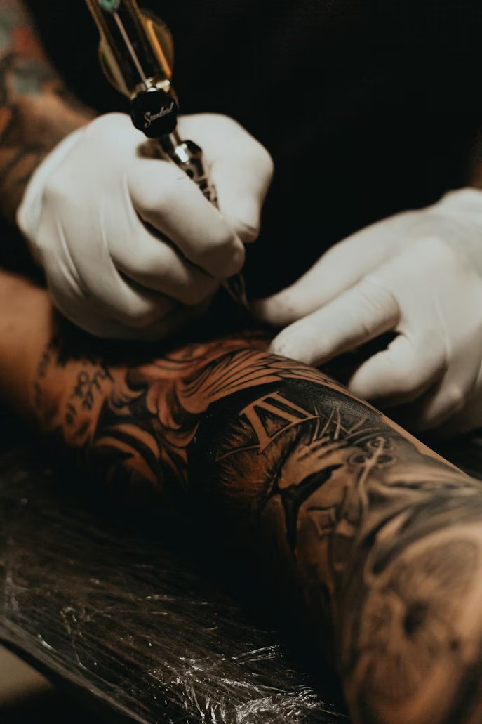 Best Ergonomic Chairs for Tattoo Artists: Comfort Meets Precision - Sit Healthier