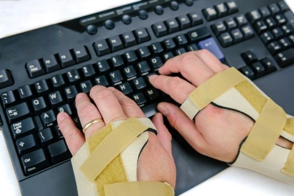 How Ergonomic Saddle Chairs Improve Blood Circulation - Sit Healthier