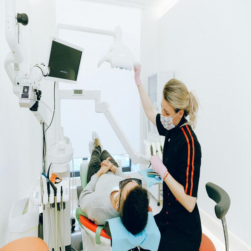 How to Choose the Right Dental Chair for Your Patients' Comfort - Sit Healthier