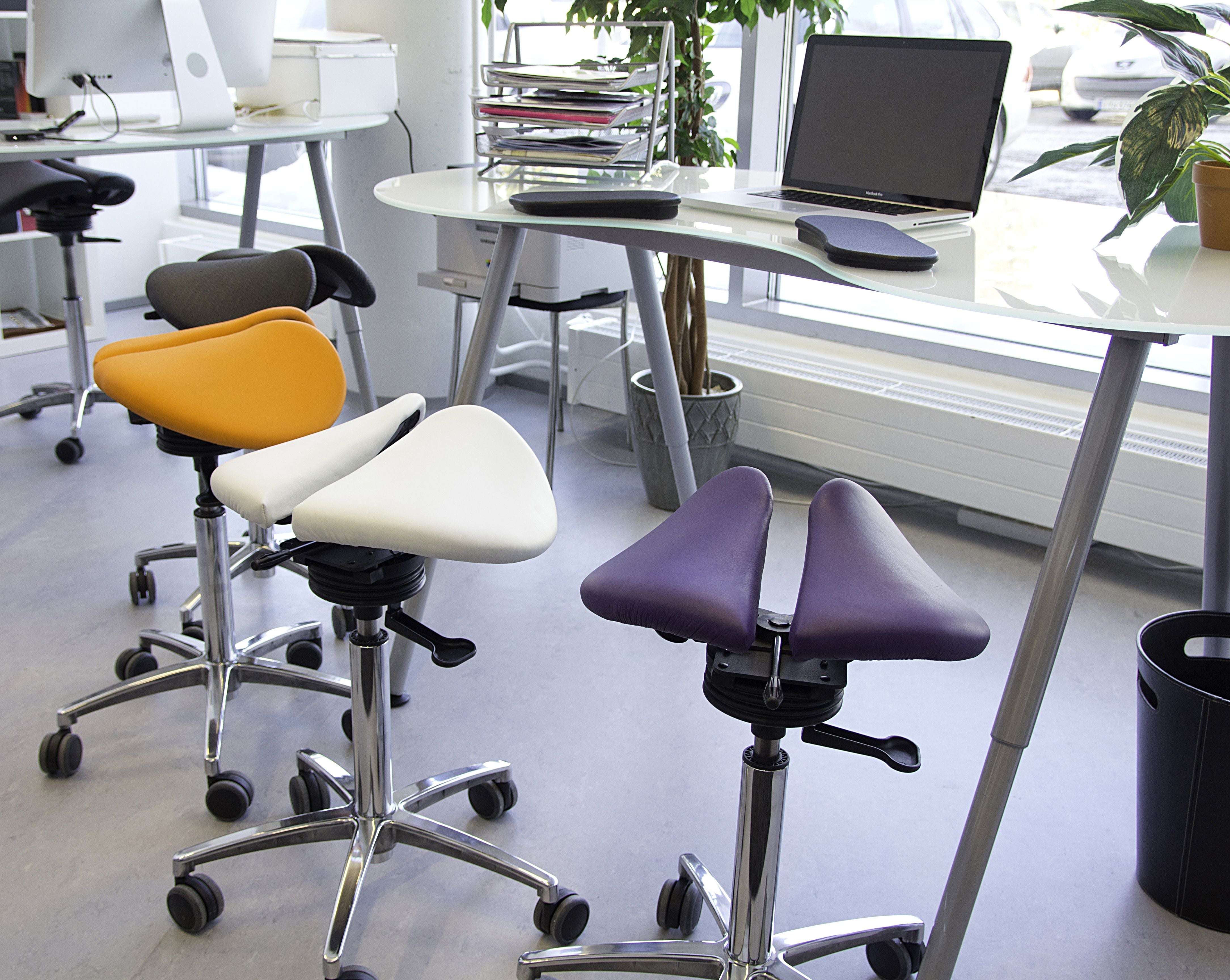 How to Choose the Right Saddle Chair for Your Office - Sit Healthier