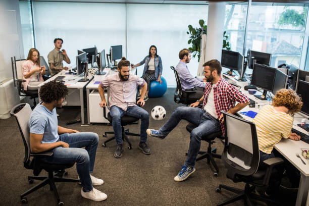 Ergonomic Office Chairs for Therapy and Wellness Practitioners: A Guide