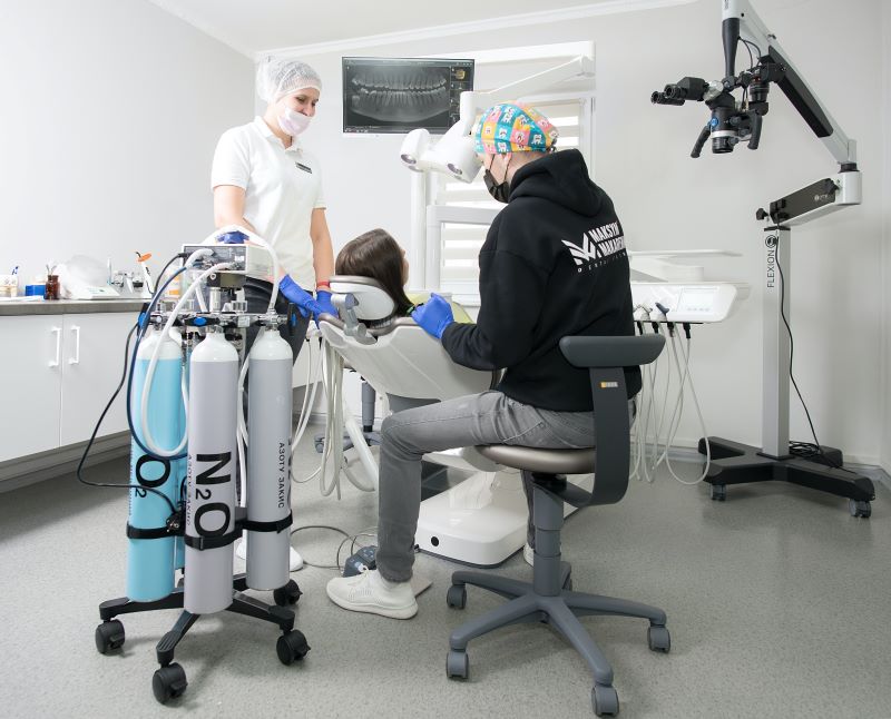 The Benefits of Saddle Seat Dental for Dentists and Patients
