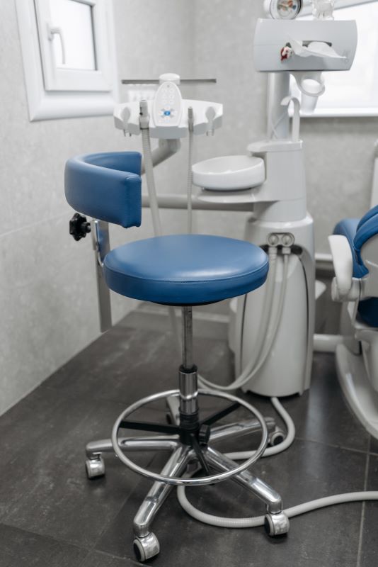How to Choose the Right Dental Saddle Chair for Your Needs