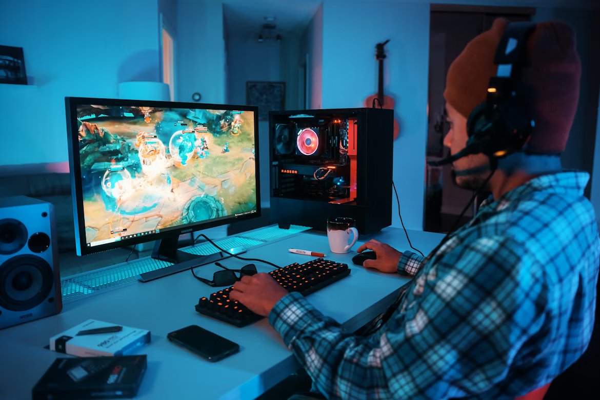 Saddle Chairs for Gamers – Worth It? - Sit Healthier
