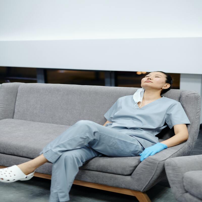 The Benefits of Using a Saddle Dental Chair in Your Practice - Sit Healthier