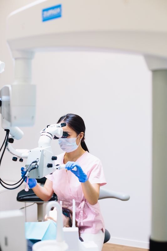 The Benefits of Using Saddle Dental Chairs in Your Practice - Sit Healthier