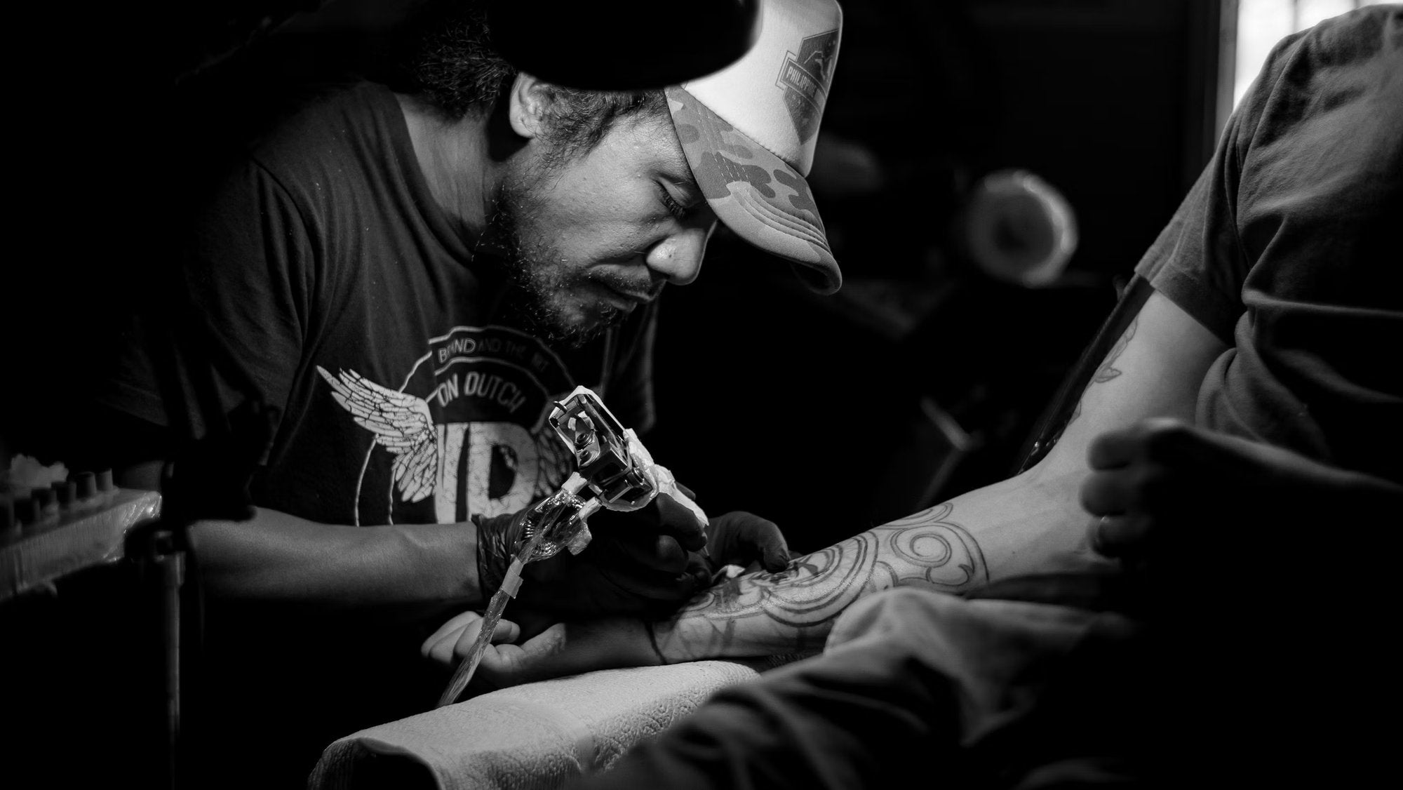 Why Saddle Chairs Are the Unsung Hero of the Tattoo Studio - Sit Healthier