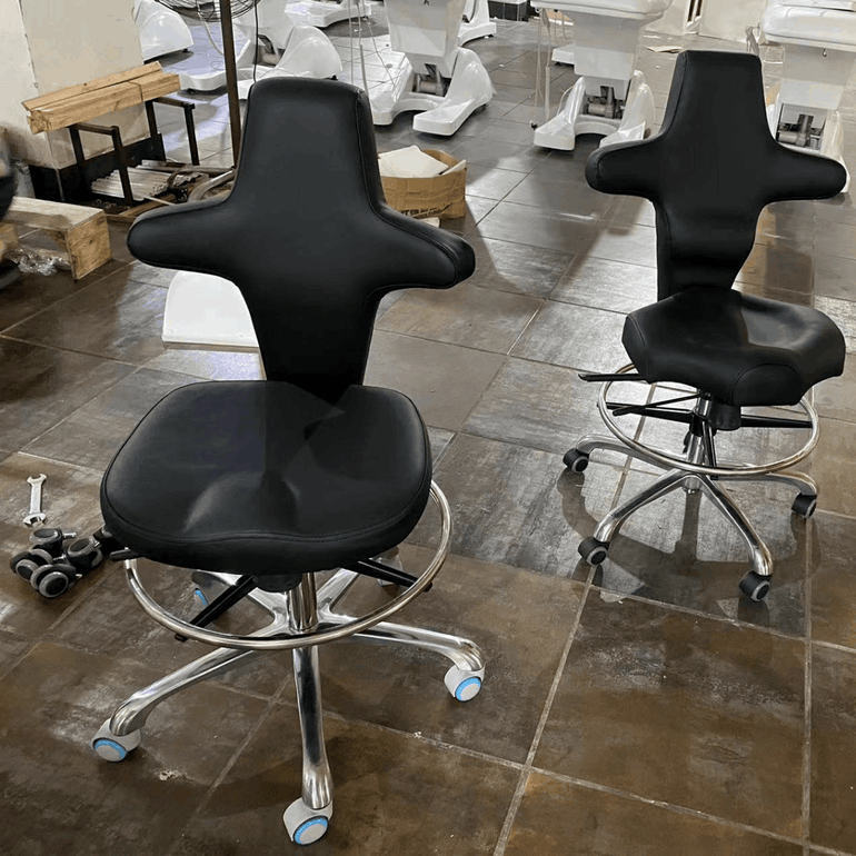 Medical Surgeon Chair to Reduce Fatigue, Muscle Strain, Nerve Compression - Sit Healthier