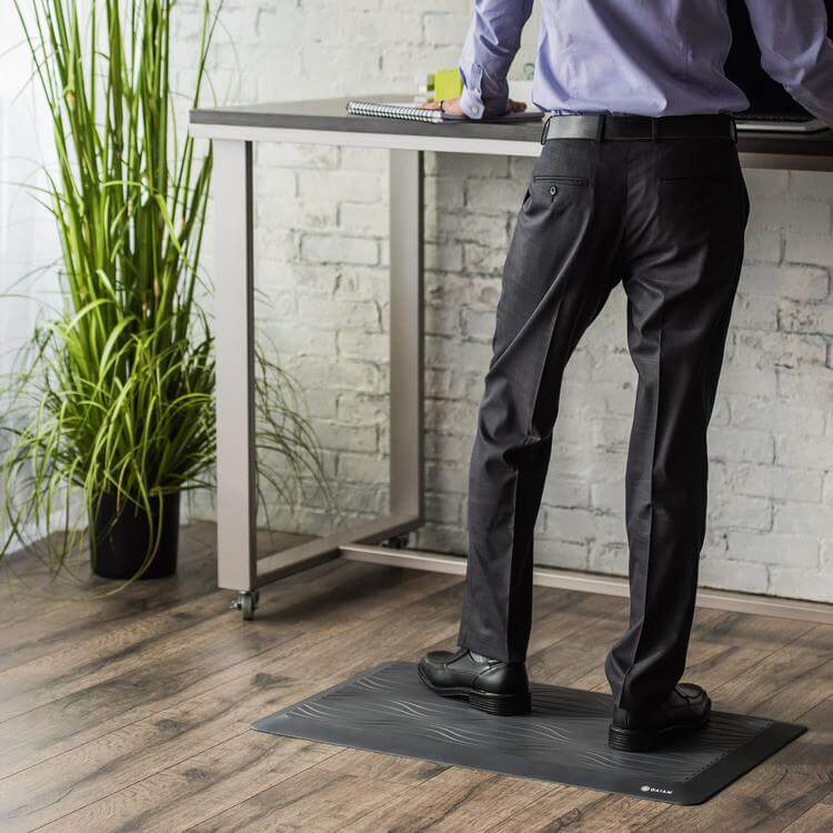 Anti-Fatigue Mat Relieve Pressure on the Knees, Feet, and Joints | SitHealthier