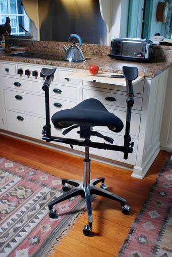 Scandex Björn Saddle Chair for Medical and Dental Professionals - Sit Healthier